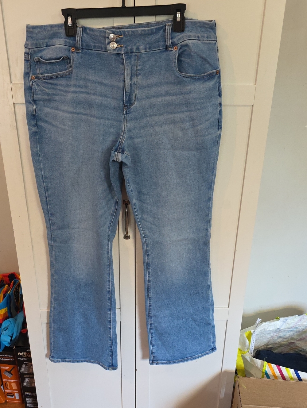 American Eagle Outfitters Light Blue Flare Jeans CURVY High Rise Skinny Kick